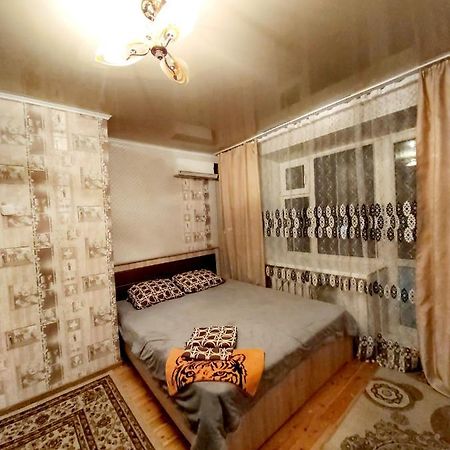 Flat in the city center Uralsk Exteriér fotografie